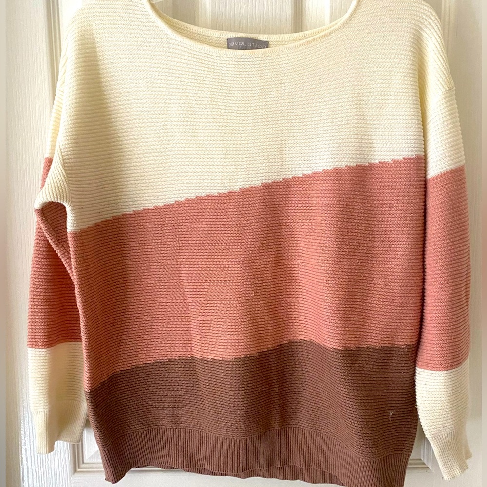 Women’s sweater, Evolution by Cyrus, size M